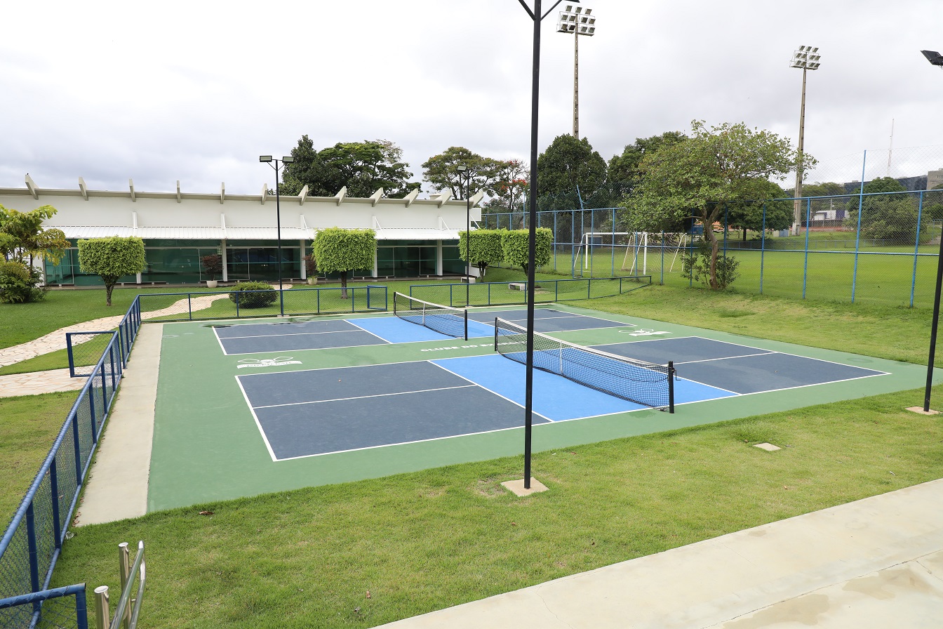 QUADRAS DE PICKLEBALL
